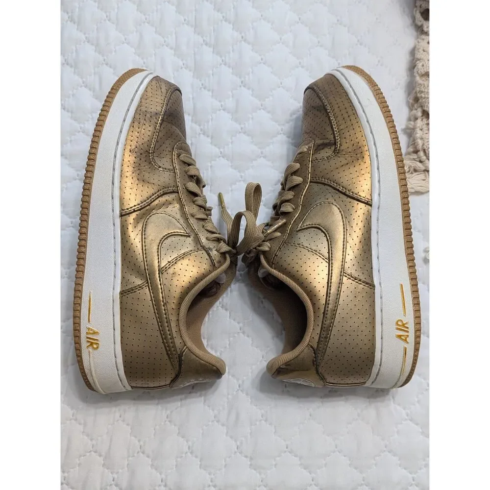 ✨ Nike Air Force 1 Low 07 LV8 Metallic Gold Mens Size 8 Sneakers Streetwear